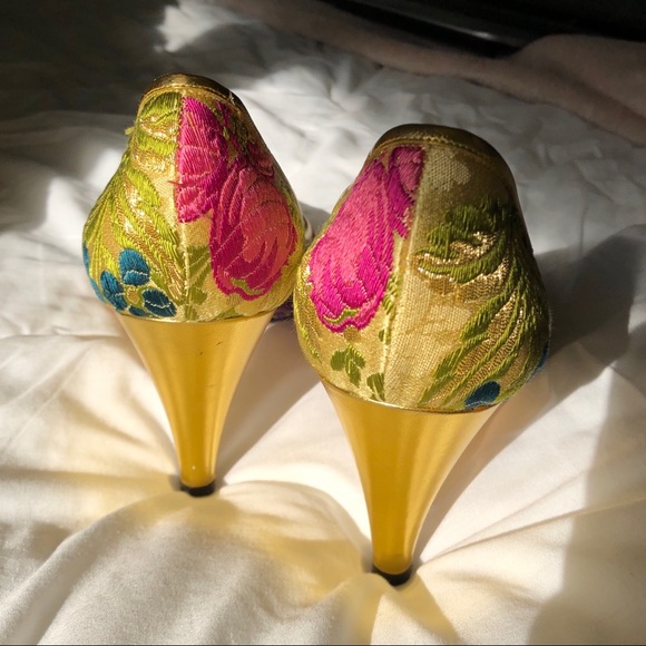 Christian Lacroix Silk Embroidered Pumps - Picture 4 of 5